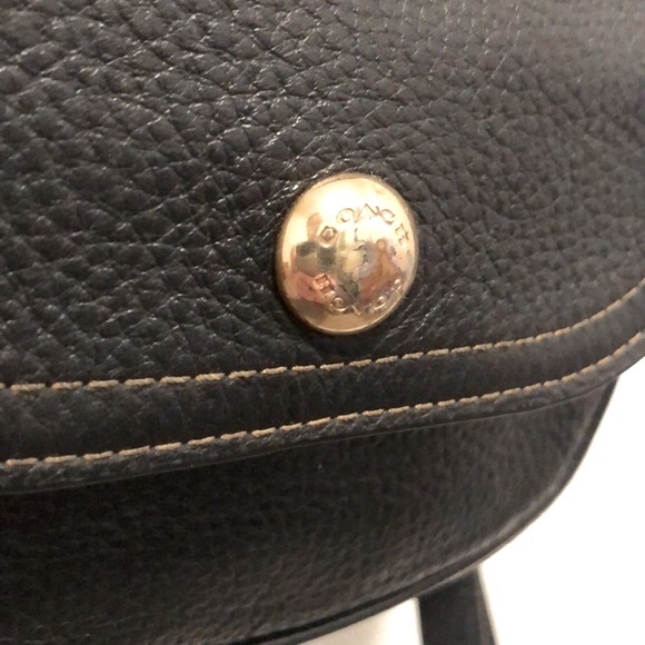 [Coach] Pebbled Black Leather Drawstring Button Flap Adjustable Backpack - Picture 4 of 11
